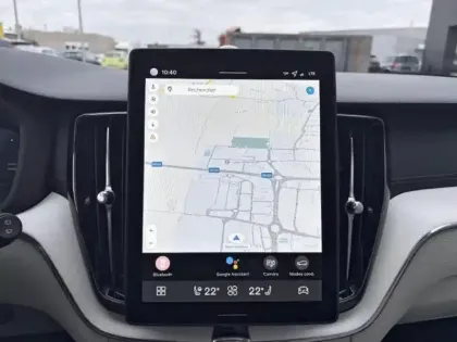 Photo 8 Volvo Xc60  T6 Hybride Rechargeable 350ch Ultra Style Dark Geartronic 8 AWD