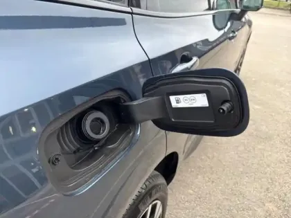 Photo 13 Volvo Xc60  T6 Hybride Rechargeable 350ch Ultra Style Dark Geartronic 8 AWD