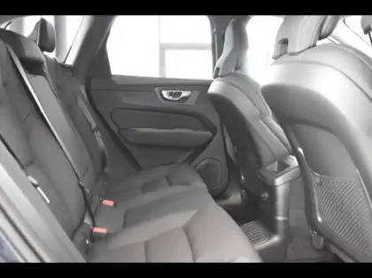 Photo 8 Volvo Xc60  T6 Hybride Rechargeable 253 + 145ch Plus Style Dark Geartronic 8 AWD