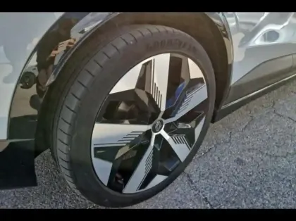 Photo 12 Renault Megane  E-Tech Electric EV60 220ch Techno super charge -B