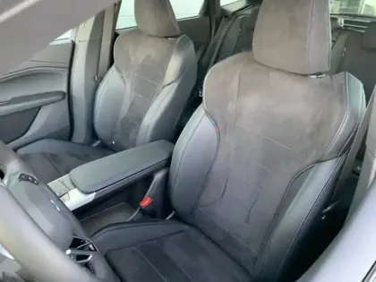 Photo 10 BMW Serie 2 Série 2 ActiveTourer 220i 170ch M Sport DKG7