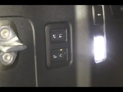 Photo 17 Land rover Defender  110 2.0 P300e X-Dynamic SE