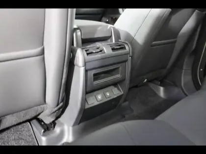 Photo 16 Land rover Defender  110 2.0 P300e X-Dynamic SE