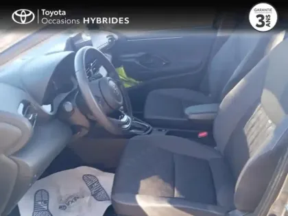 Photo 5 Toyota Yaris  116h Design 5p MC24