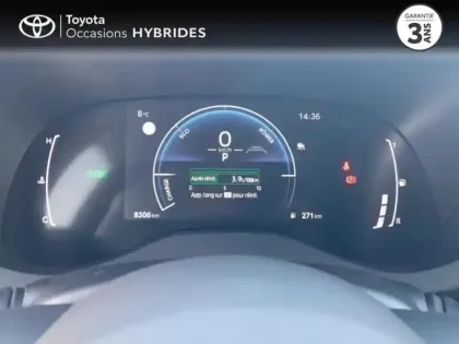 Photo 13 Toyota Yaris  116h Design 5p MC24