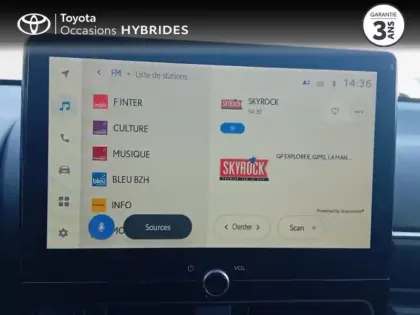 Photo 16 Toyota Yaris  116h Design 5p MC24