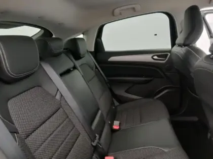 Photo 14 Renault Arkana  1.6 E-Tech hybride 145ch Techno -22