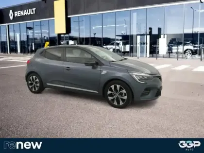 Photo 6 Renault Clio  1.6 E-Tech hybride 140ch Limited -21N
