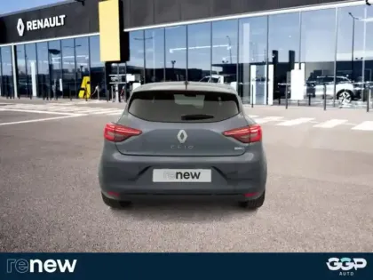 Photo 8 Renault Clio  1.6 E-Tech hybride 140ch Limited -21N