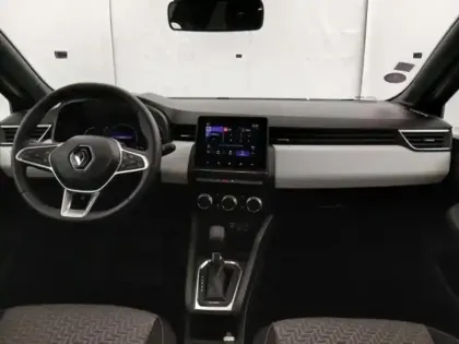 Photo 12 Renault Clio  1.6 E-Tech hybride 140ch Limited -21N