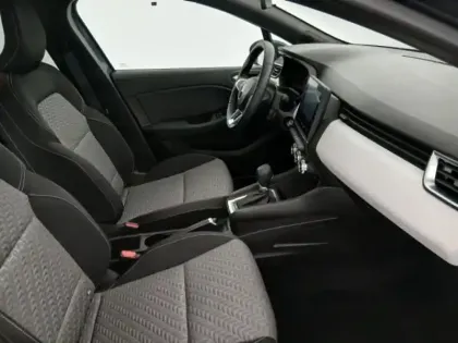 Photo 13 Renault Clio  1.6 E-Tech hybride 140ch Limited -21N