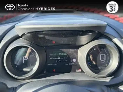 Photo 13 Toyota Yaris  116h GR Sport 5p Pack Techno