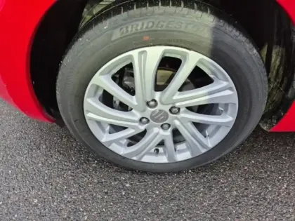 Photo 8 Suzuki Swift  1.2 Dualjet Hybrid 83ch Privilège