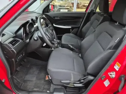 Photo 9 Suzuki Swift  1.2 Dualjet Hybrid 83ch Privilège