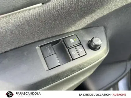 Photo 11 Toyota Yaris  116h Dynamic Business 5p + Programme Beyond Zero Academy MY21