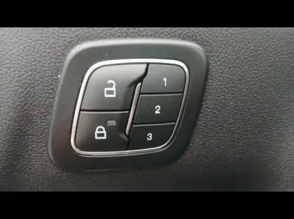 Photo 10 Ford Kuga  2.5 Duratec 180ch Hybrid FlexiFuel ST-Line X Powershift