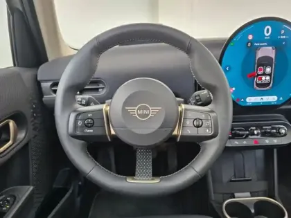 Photo 12 Mini Cooper  5 Portes C 156ch Classic DKG7