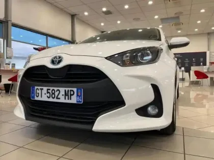Photo 9 Toyota Yaris  116h Dynamic Business 5p + Programme Beyond Zero Academy MY22