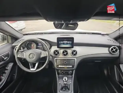 Photo 14 Mercedes GLA  200 Activity Edition