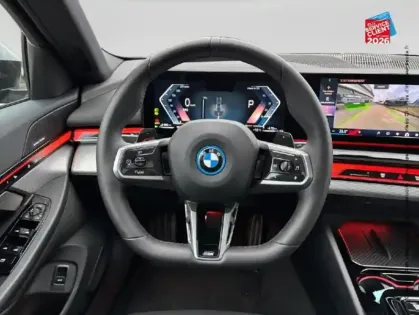 Photo 11 BMW Serie 5 Série 5 530e 299ch M Sport