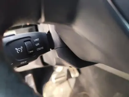 Photo 16 Peugeot 508 HYBRID 225ch GT e-EAT8 Suréquipé