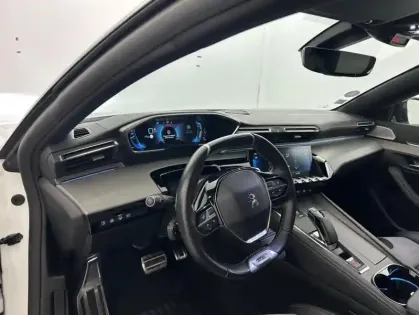 Photo 41 Peugeot 508 HYBRID 225ch GT e-EAT8 Suréquipé
