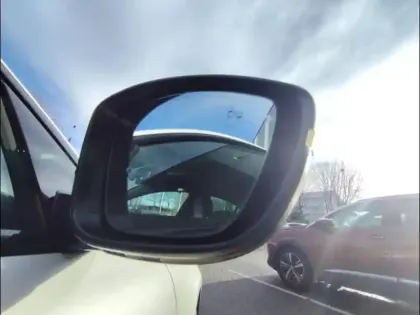 Photo 7 Peugeot 508 HYBRID 225ch GT e-EAT8 Suréquipé