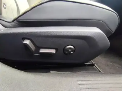 Photo 8 Peugeot 508 HYBRID 225ch GT e-EAT8 Suréquipé