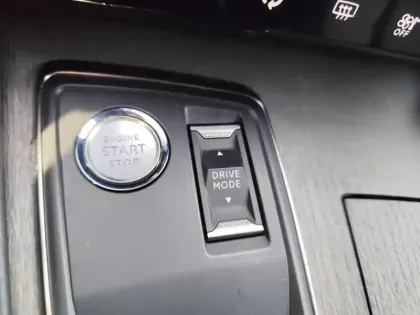 Photo 22 Peugeot 508 HYBRID 225ch GT e-EAT8 Suréquipé