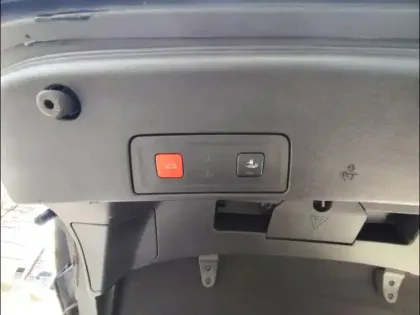 Photo 9 Peugeot 508 HYBRID 225ch GT e-EAT8 Suréquipé