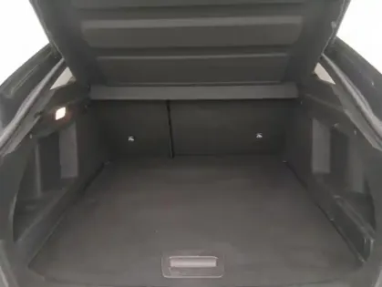 Photo 15 Renault Arkana E-Tech 145 - 21B Intens