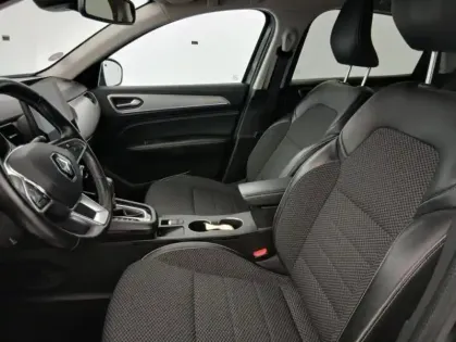 Photo 13 Renault Arkana E-Tech 145 - 21B Intens