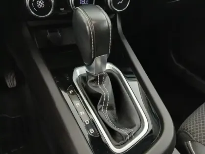 Photo 23 Renault Arkana E-Tech 145 - 21B Intens