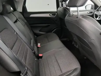 Photo 14 Renault Arkana E-Tech 145 - 21B Intens