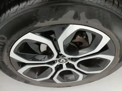 Photo 16 Renault Arkana E-Tech 145 - 21B Intens