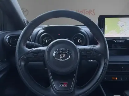 Photo 11 Toyota Yaris Hybride 116h GR SPORT TECHNO