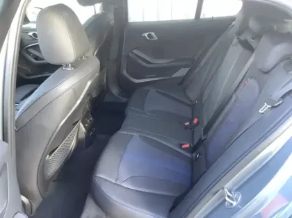 Photo 11 BMW Serie 1 F40 118d 150 ch BVA8 M Sport