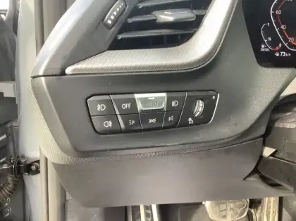 Photo 29 BMW Serie 1 F40 118d 150 ch BVA8 M Sport