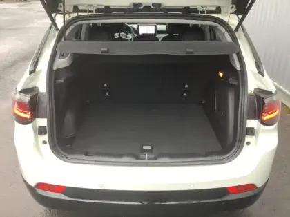 Photo 9 Jeep Compass 1.5 Turbo T4 130 ch e-Hybrid BVR7 S