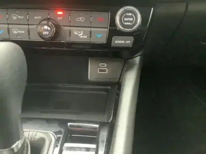 Photo 20 Jeep Compass 1.5 Turbo T4 130 ch e-Hybrid BVR7 S