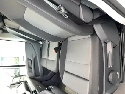 Photo 22 Volkswagen Crafter  CGV PROPULSION (RJ) 50 L4 2.0 TDI 163 CH