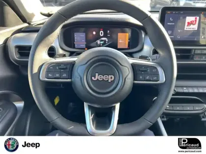 Photo 8 Jeep Avenger  1.2 Turbo T3 110 ch e-Hybrid BVR6