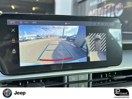 Photo 11 Jeep Avenger  1.2 Turbo T3 110 ch e-Hybrid BVR6