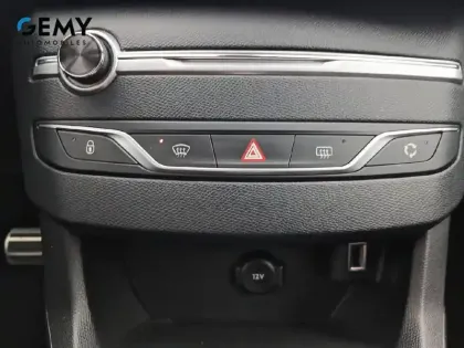 Photo 19 Peugeot 308  SW PureTech 130ch S&S EAT8