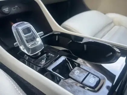 Photo 8 Volvo Xc40  B3 163 ch DCT7