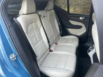 Photo 11 Volvo Xc40  B3 163 ch DCT7