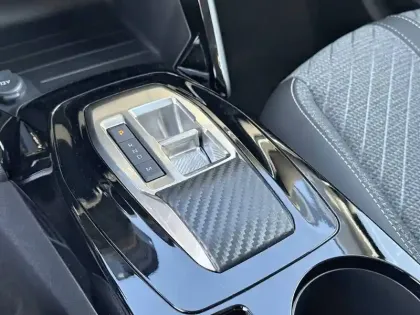 Photo 13 Peugeot 208  Hybrid 110 e-DCS6