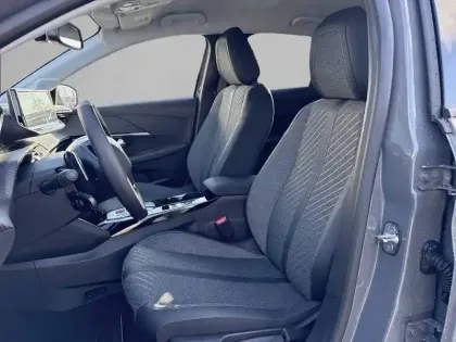 Photo 10 Peugeot 208  Hybrid 110 e-DCS6