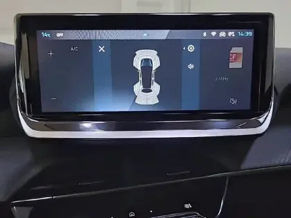 Photo 19 Peugeot 208  PureTech 100 S&S BVM6