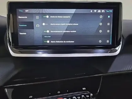 Photo 22 Peugeot 208  PureTech 100 S&S BVM6